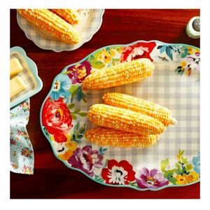 SOLD One🌺New Pioneer Woman 21in grey  gingham  Serving Platter. GIFT IDEA